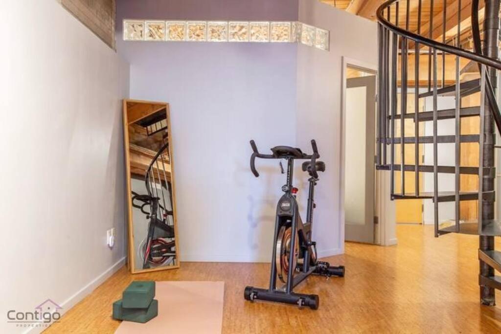 Historic Jd Loft, Near Ice District, Rogers Place, Ug Parking Edmonton Extérieur photo