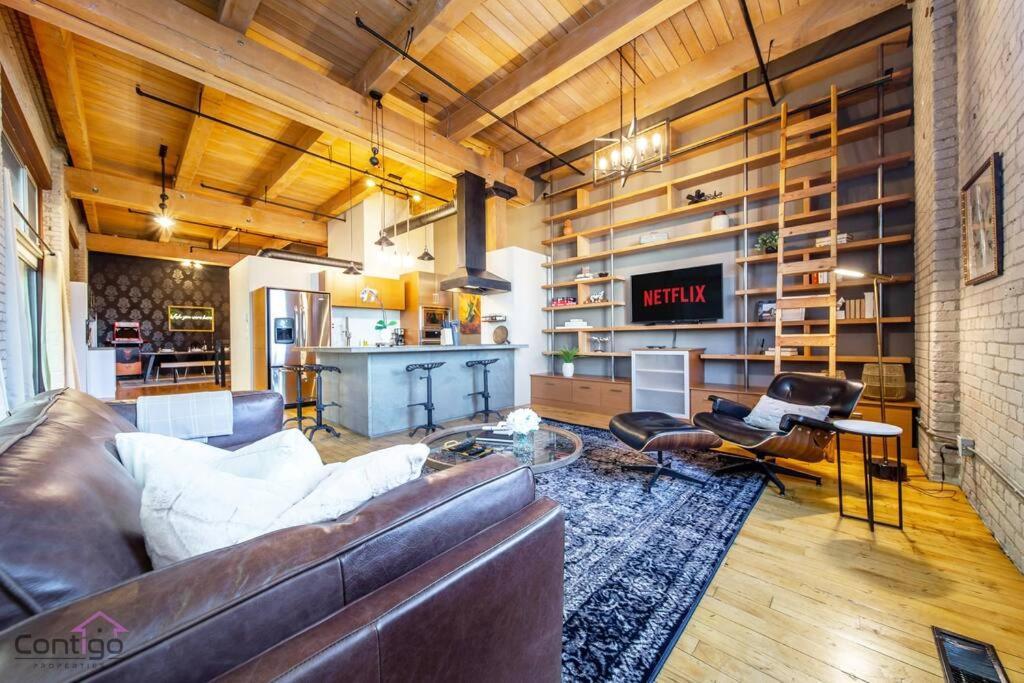 Historic Jd Loft, Near Ice District, Rogers Place, Ug Parking Edmonton Extérieur photo