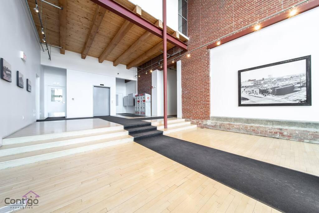 Historic Jd Loft, Near Ice District, Rogers Place, Ug Parking Edmonton Extérieur photo